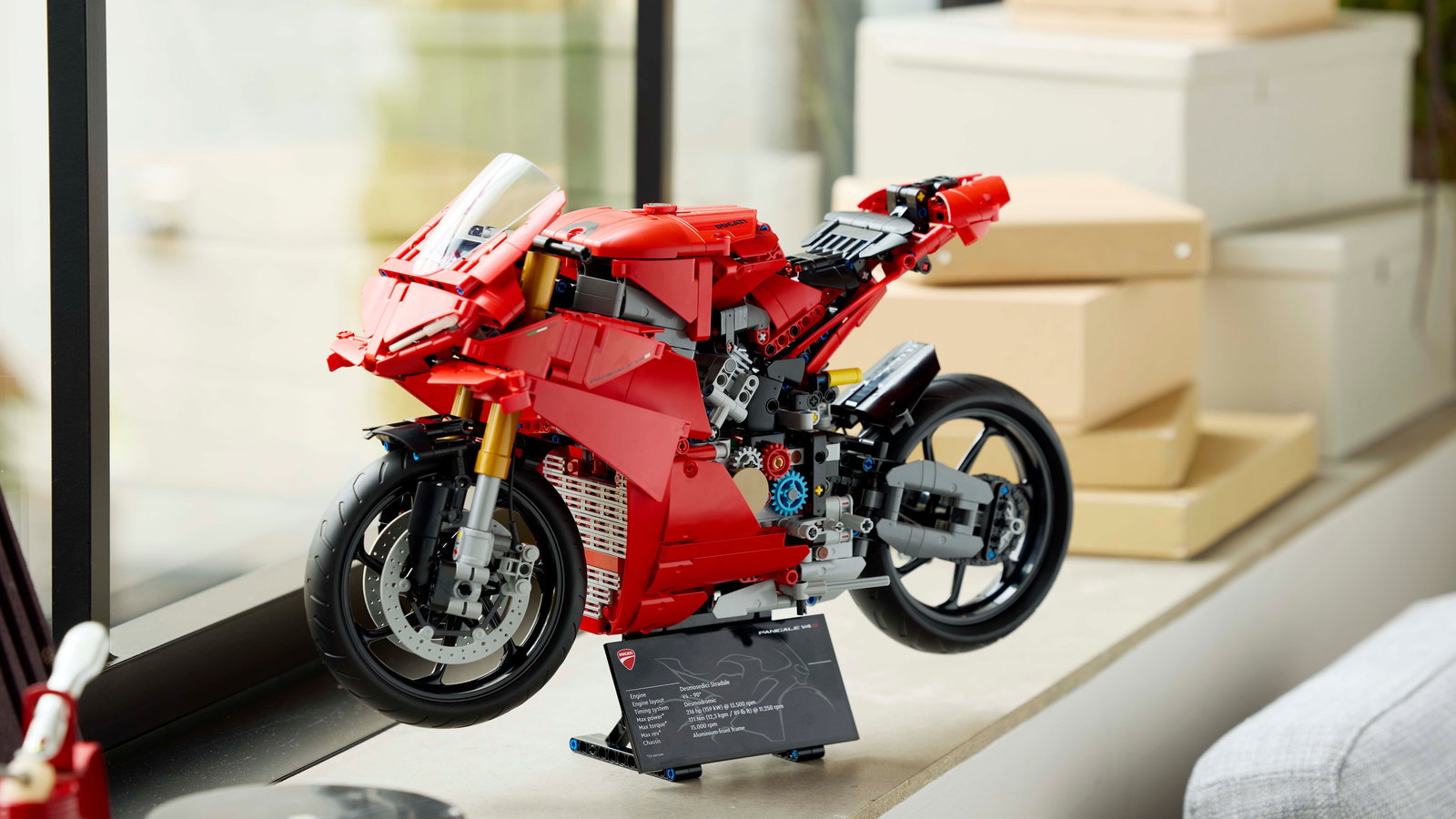 Ducati Panigale V4 S in Lego form